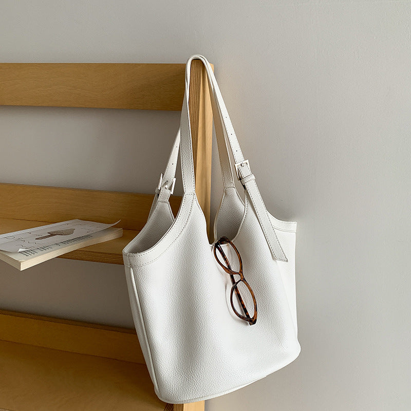 Idle Style Fashion Light Retro Pu Soft Leather Large Capacity Commuter Shoulder Bag