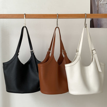 Idle Style Fashion Light Retro Pu Soft Leather Large Capacity Commuter Shoulder Bag